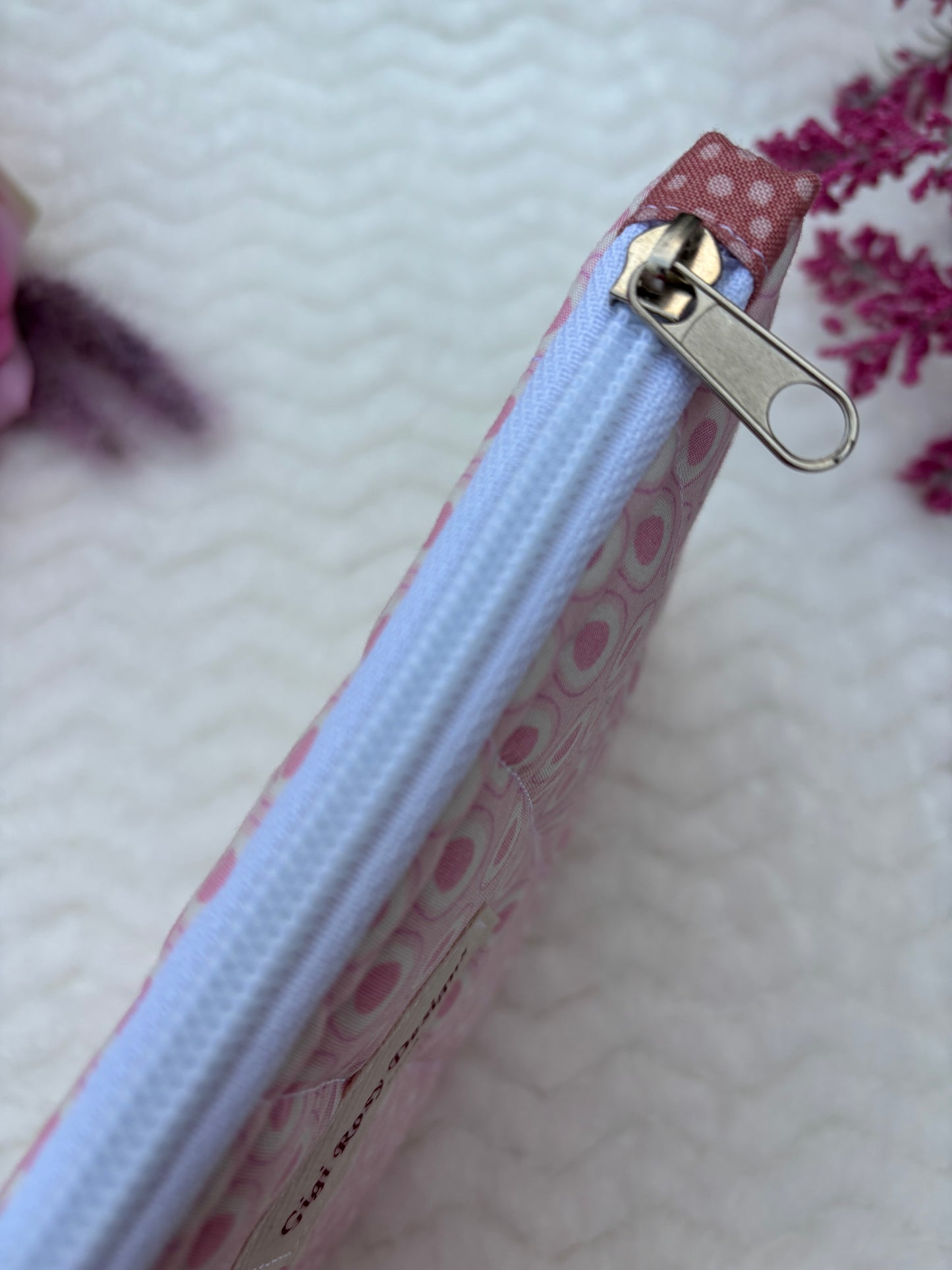 Quilted Zipper Pouch / Pencil Pouch / Makeup Pouch / Craft Supplies Pouch / Travel Pouch