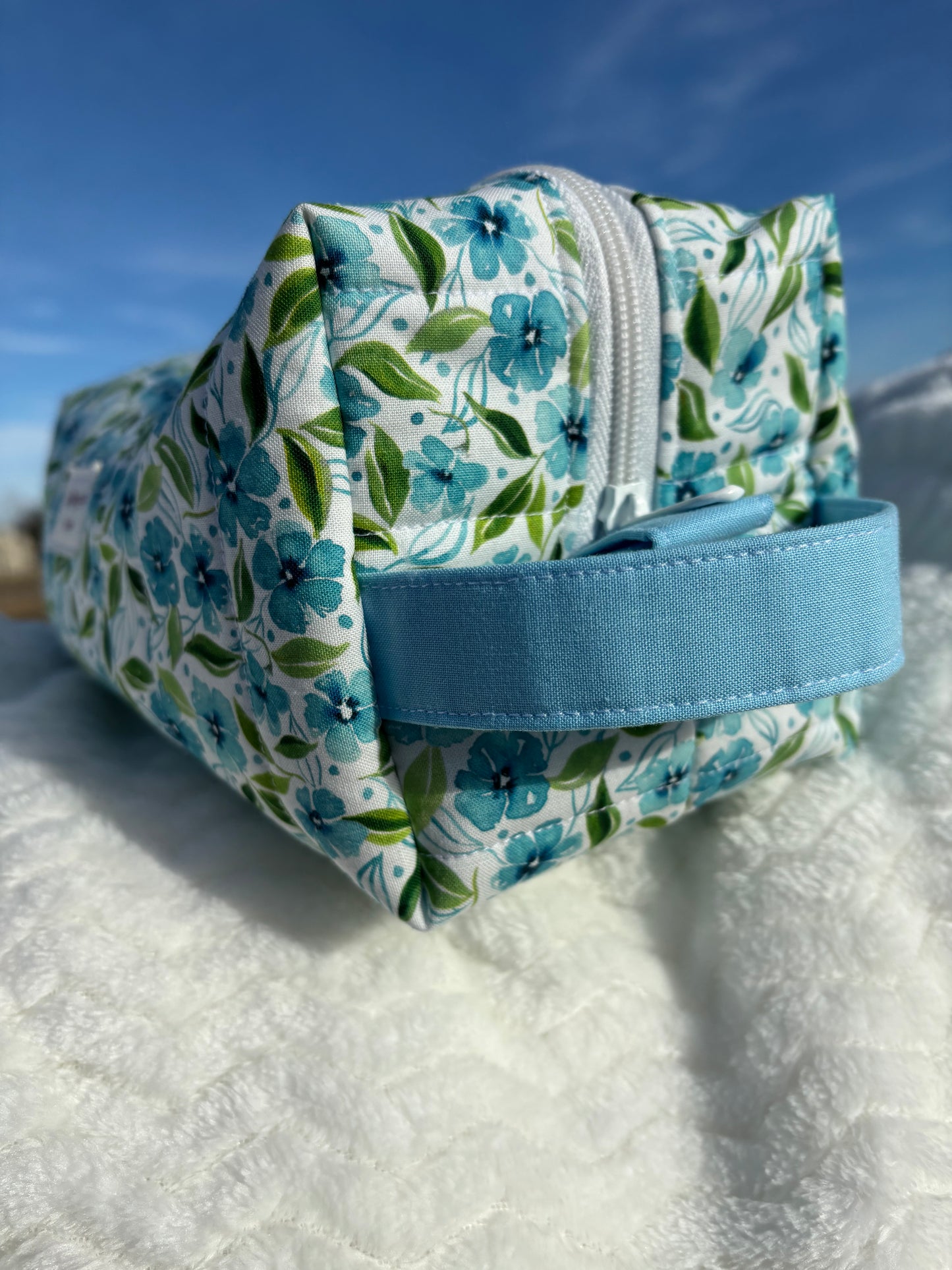 XL Quilted Boxy Zipper Pouch / Floral Pouch / Makeup Cosmetic Pouch / Travel Pouch / Toiletries Pouch / Pouch with Handle / Craft Supplies Pouch / Project Pouch