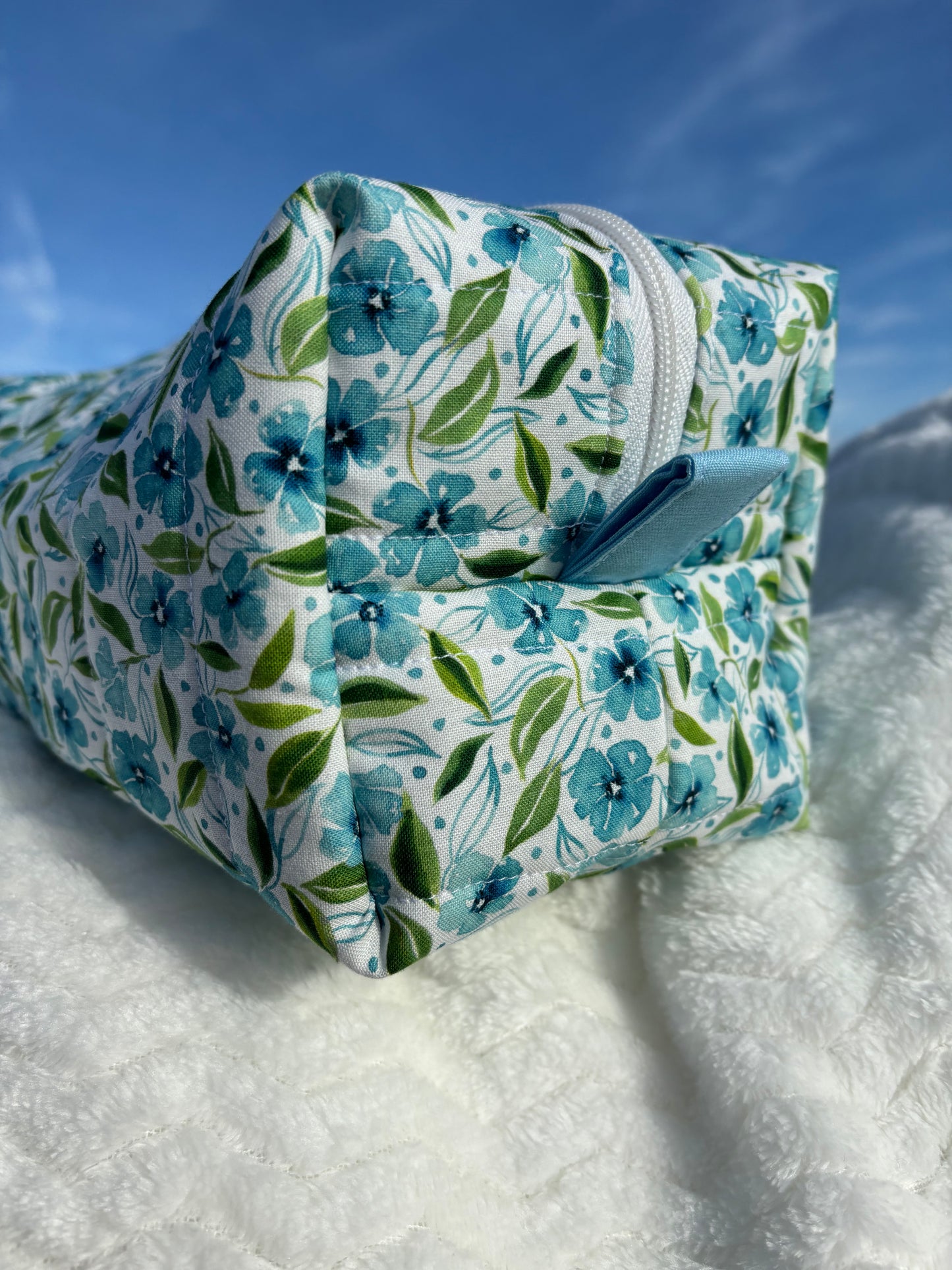 XL Quilted Boxy Zipper Pouch / Floral Pouch / Makeup Cosmetic Pouch / Travel Pouch / Toiletries Pouch / Pouch with Handle / Craft Supplies Pouch / Project Pouch