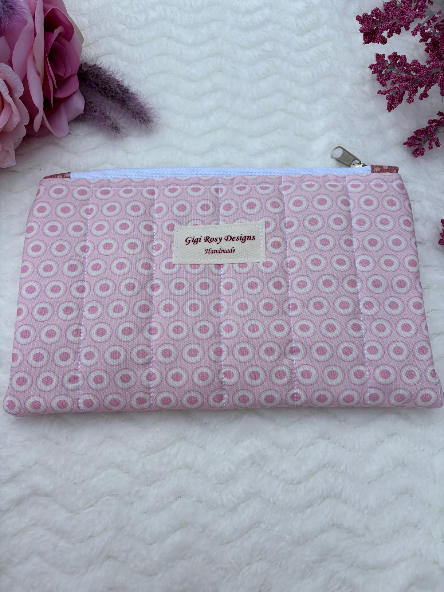Quilted Zipper Pouch / Pencil Pouch / Makeup Pouch / Craft Supplies Pouch / Travel Pouch