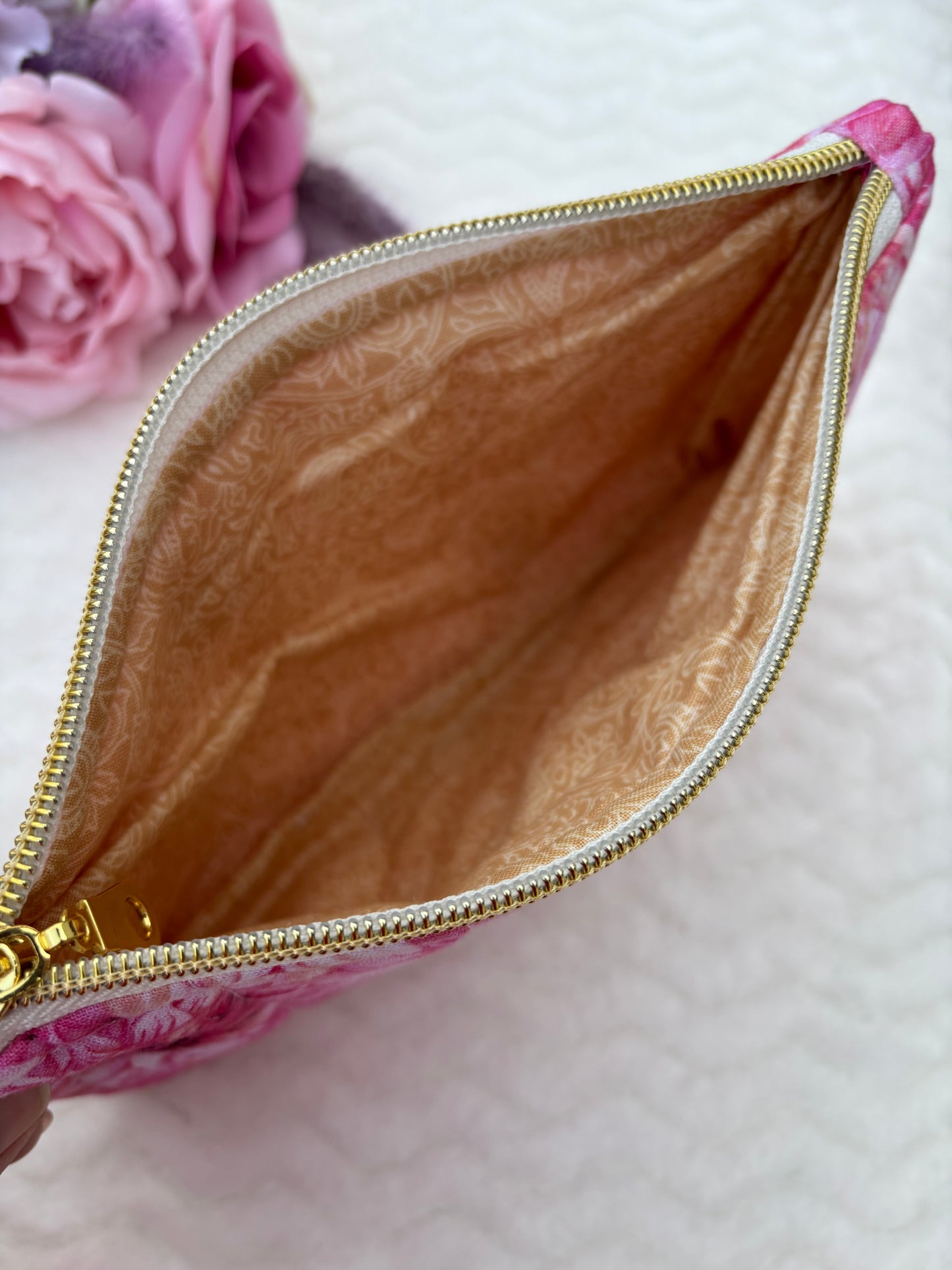 Quilted Zipper Pouch / Pencil Pouch / Makeup Pouch / Craft Supplies Pouch / Travel Pouch