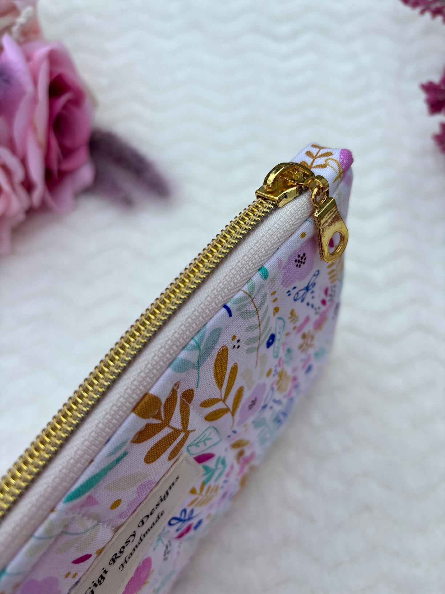 Quilted Zipper Pouch / Pencil Pouch / Makeup Pouch / Craft Supplies Pouch / Travel Pouch