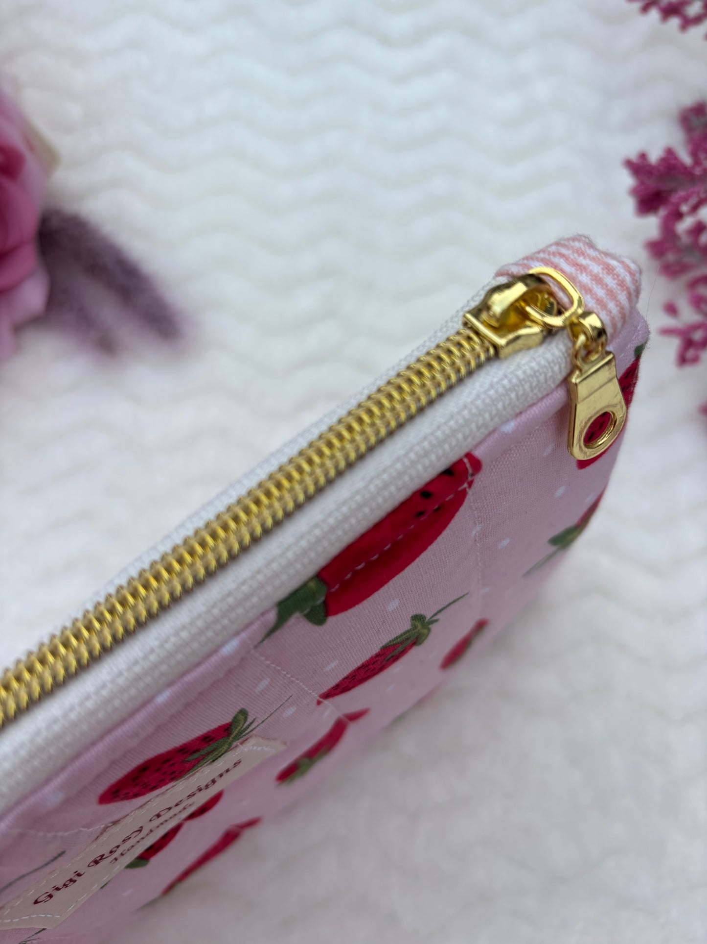 Quilted Zipper Pouch / Pencil Pouch / Makeup Pouch / Craft Supplies Pouch / Travel Pouch