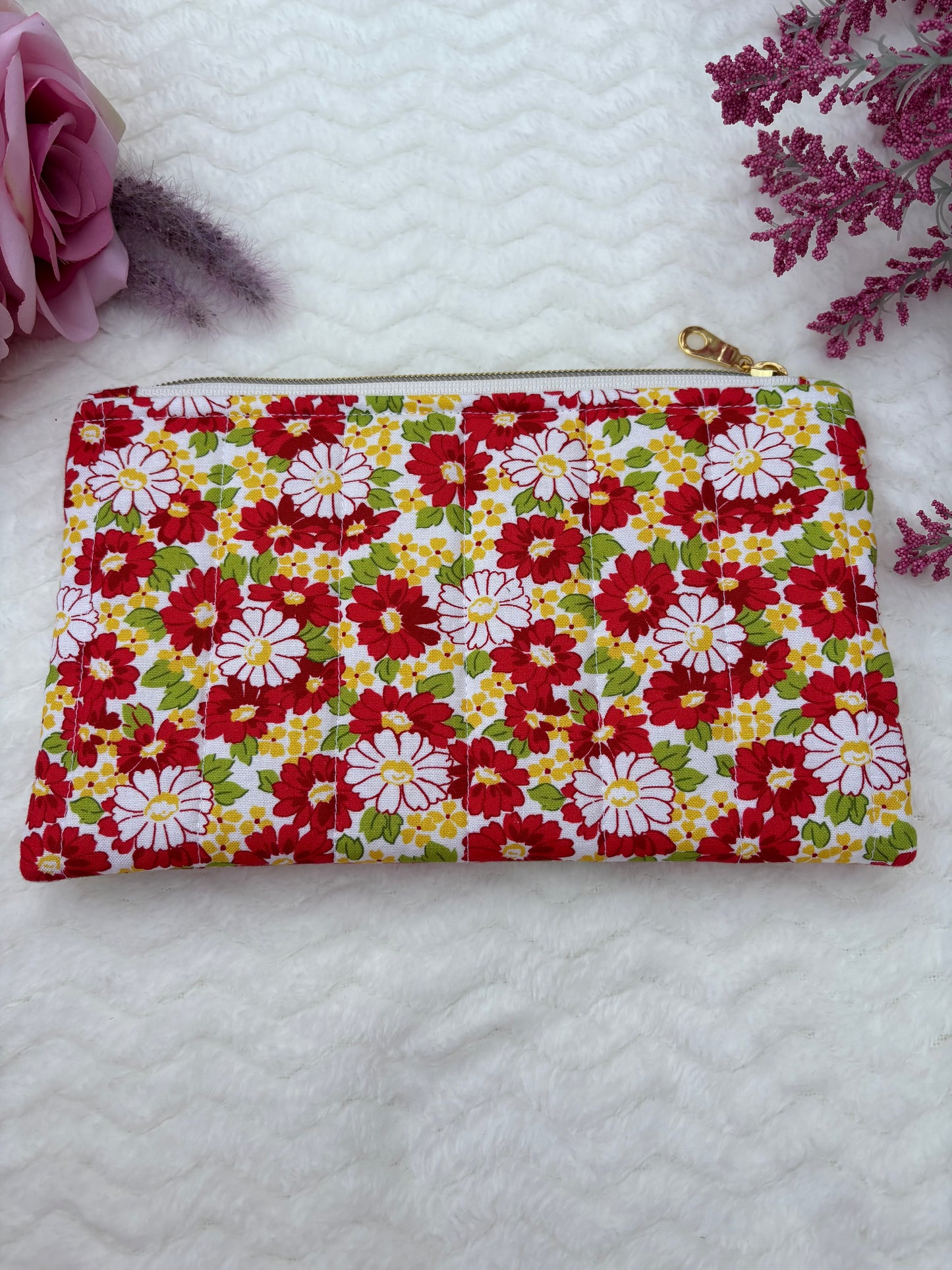 Quilted Zipper Pouch / Pencil Pouch / Makeup Pouch / Craft Supplies Pouch / Travel Pouch