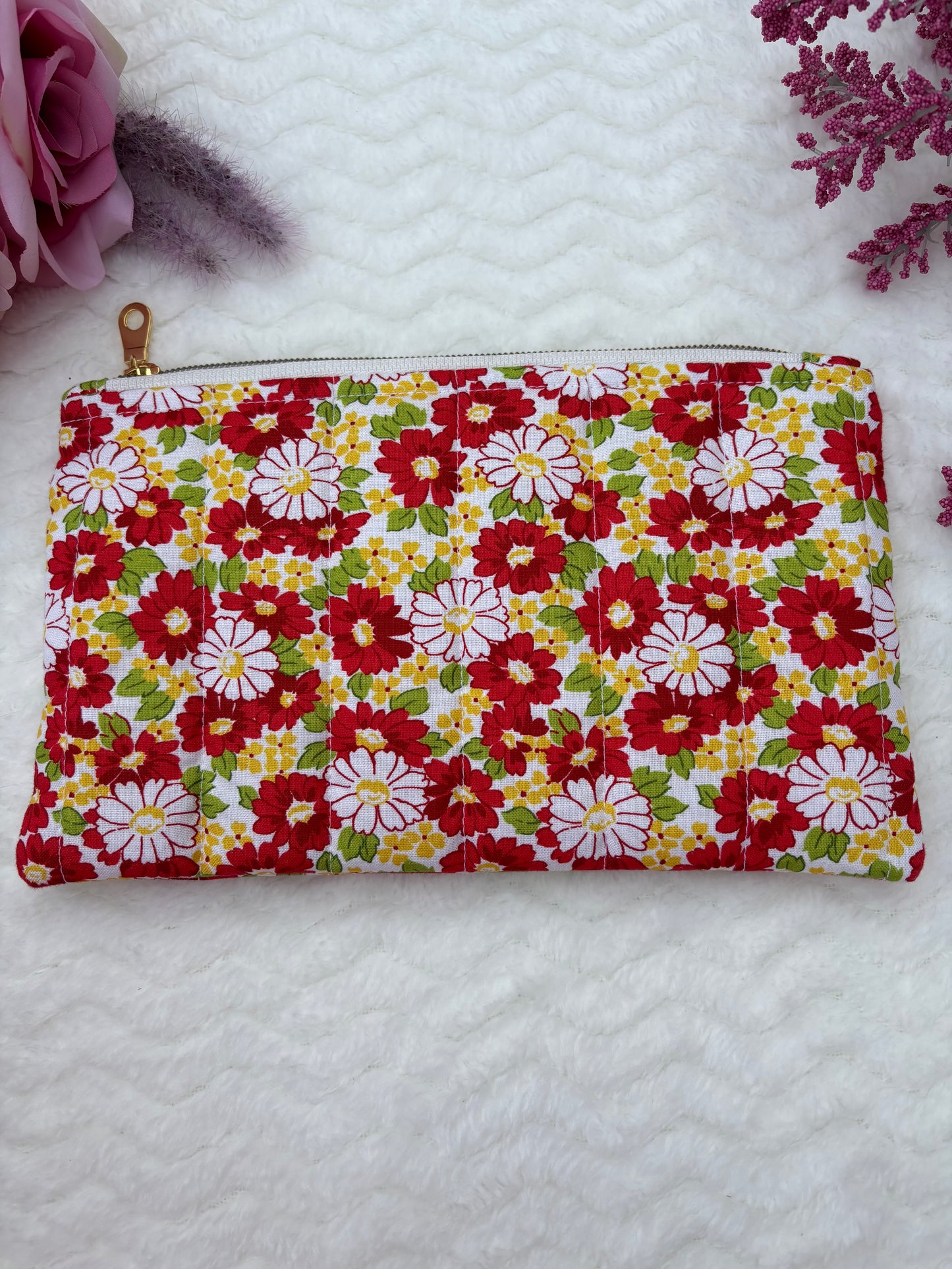 Quilted Zipper Pouch / Pencil Pouch / Makeup Pouch / Craft Supplies Pouch / Travel Pouch