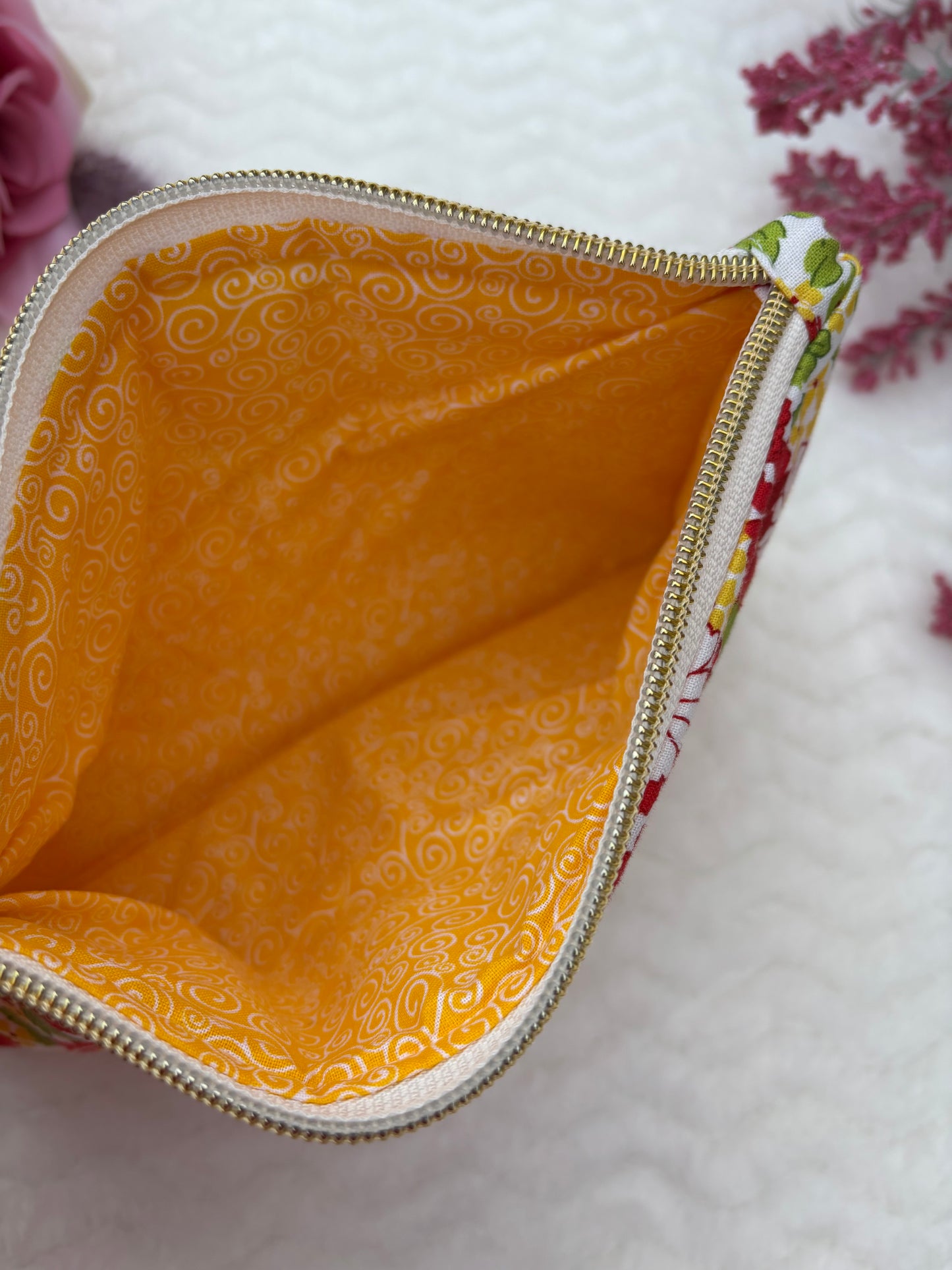 Quilted Zipper Pouch / Pencil Pouch / Makeup Pouch / Craft Supplies Pouch / Travel Pouch