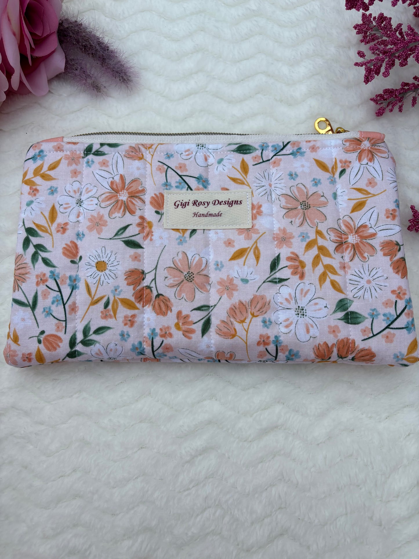 Quilted Zipper Pouch / Pencil Pouch / Makeup Pouch / Craft Supplies Pouch / Travel Pouch