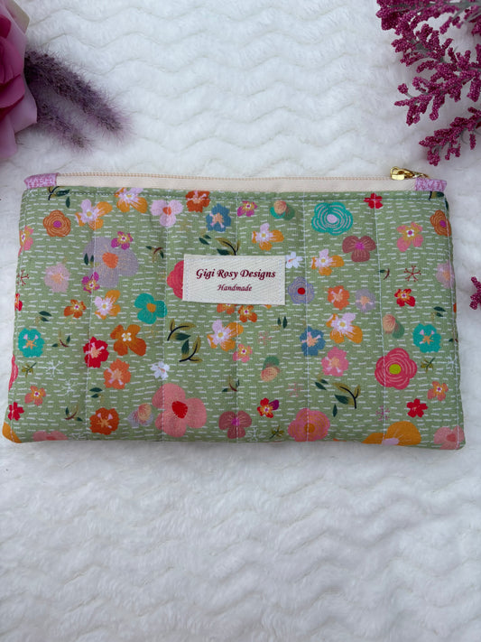 Quilted Zipper Pouch / Pencil Pouch / Makeup Pouch / Craft Supplies Pouch / Travel Pouch