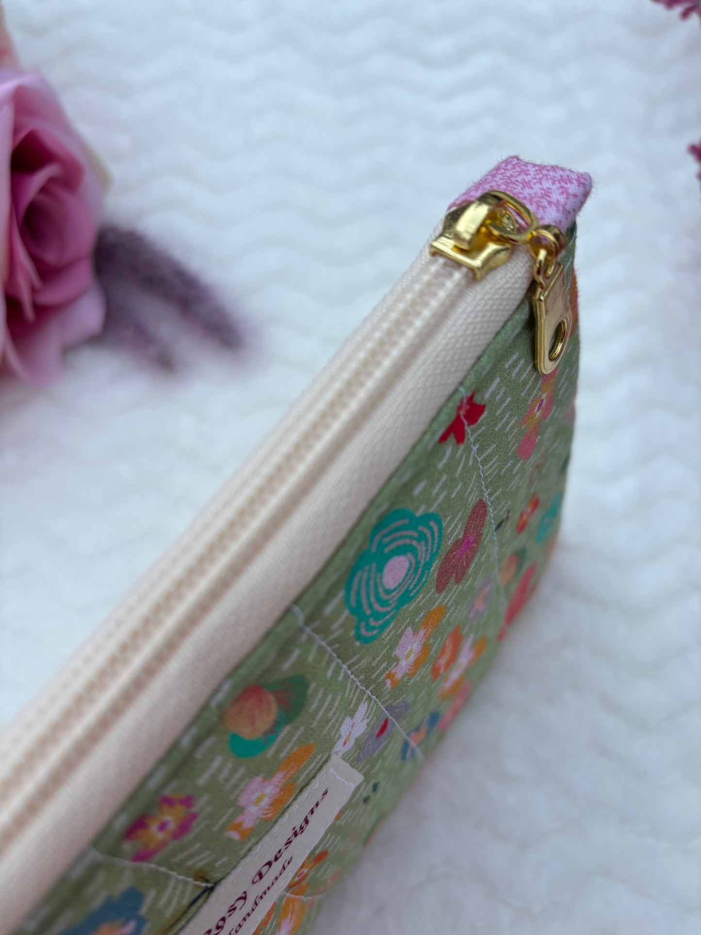 Quilted Zipper Pouch / Pencil Pouch / Makeup Pouch / Craft Supplies Pouch / Travel Pouch