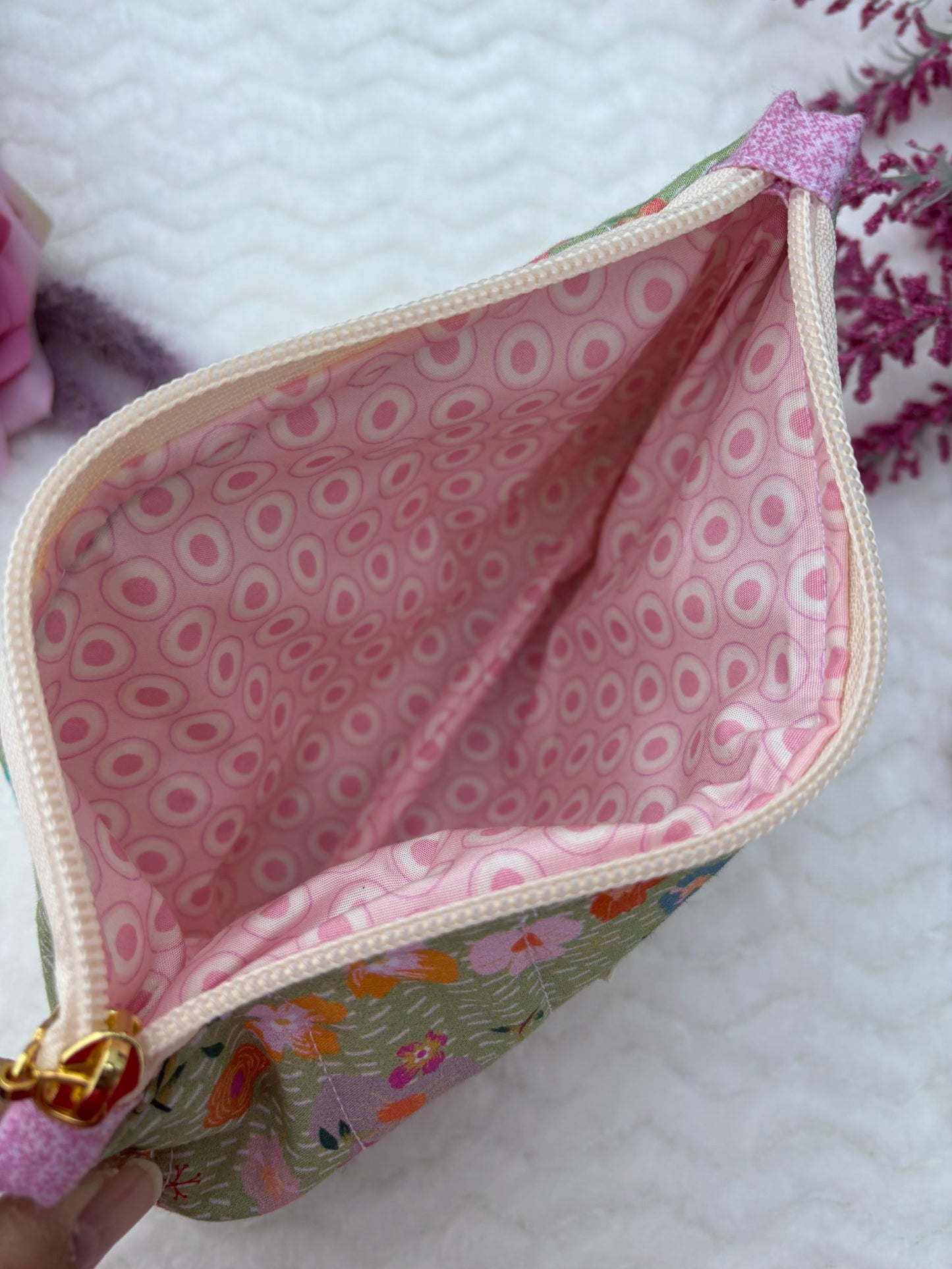 Quilted Zipper Pouch / Pencil Pouch / Makeup Pouch / Craft Supplies Pouch / Travel Pouch