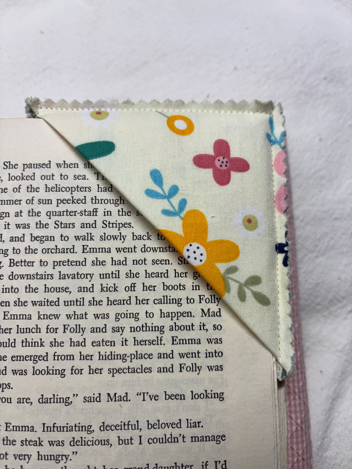 Fabric Corner Bookmark with Raw Pinked Edges