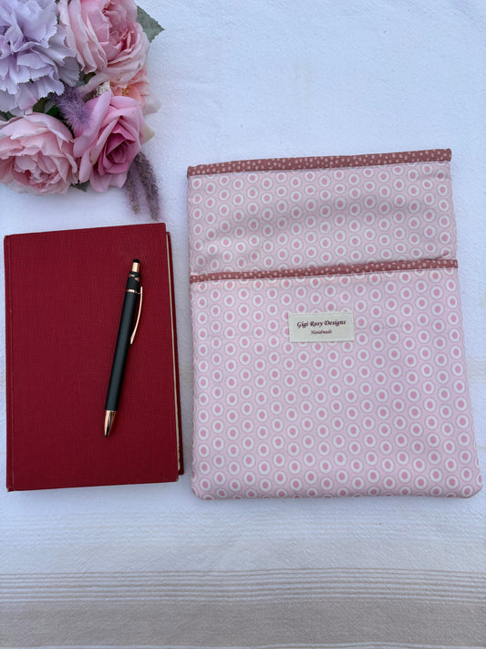 Book sleeve with pockets / Book pouch with pockets