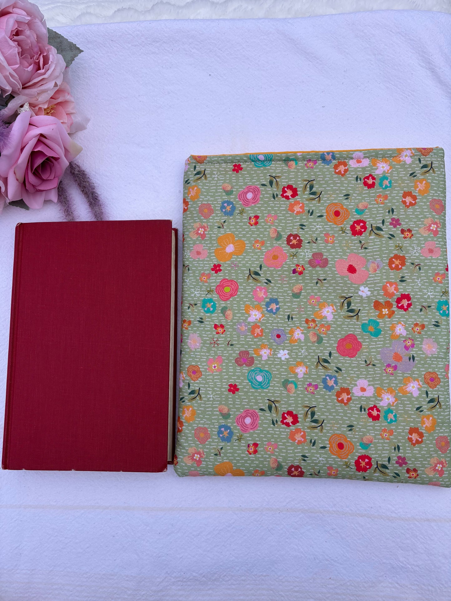 Book Sleeve / Book Cover / Book Pouch