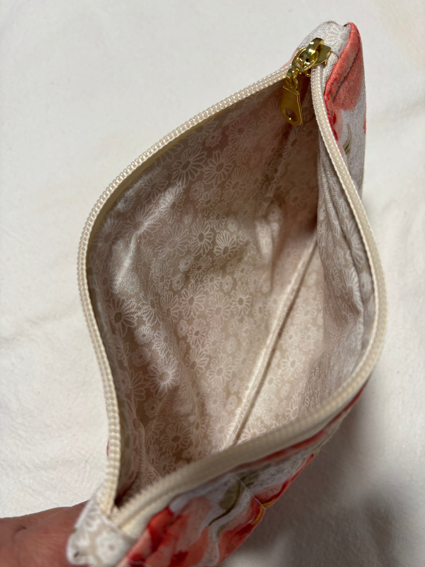 Quilted Zipper Pouch / Pencil Pouch / Makeup Pouch / Craft Supplies Pouch / Travel Pouch